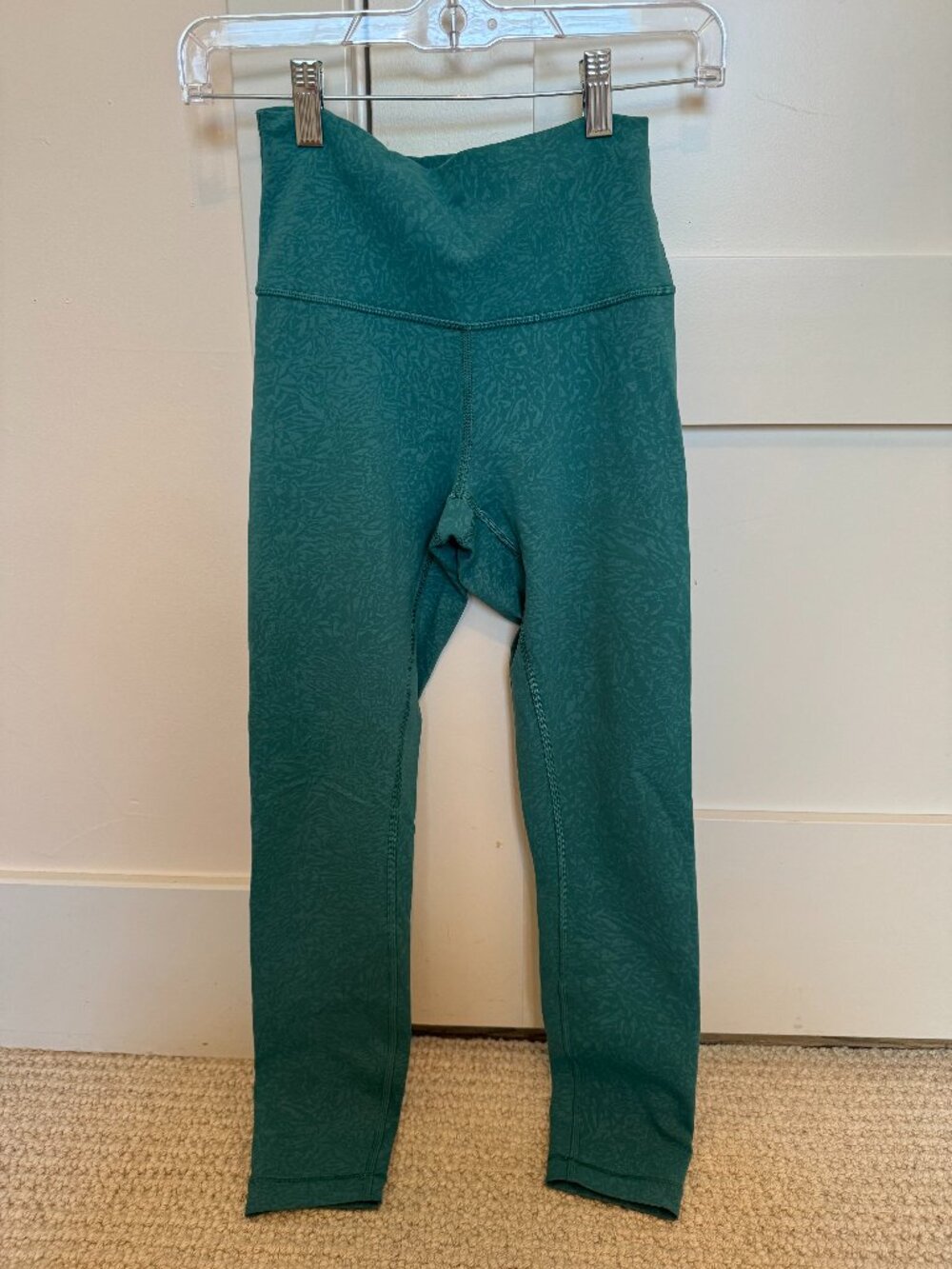 Lululemon teal patterned leggings size 4, 25" length